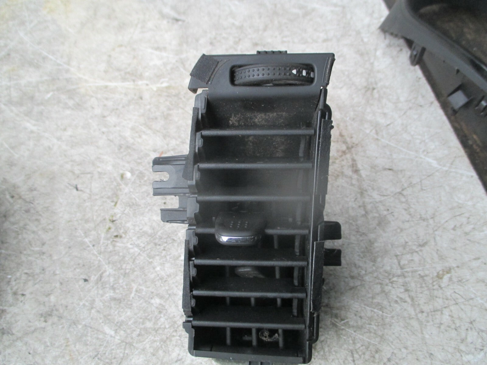 VAUXHALL MOKKA 2018 J13 OSF FRONT DRIVER SIDE DASHBOARD AIR VENT 42514223