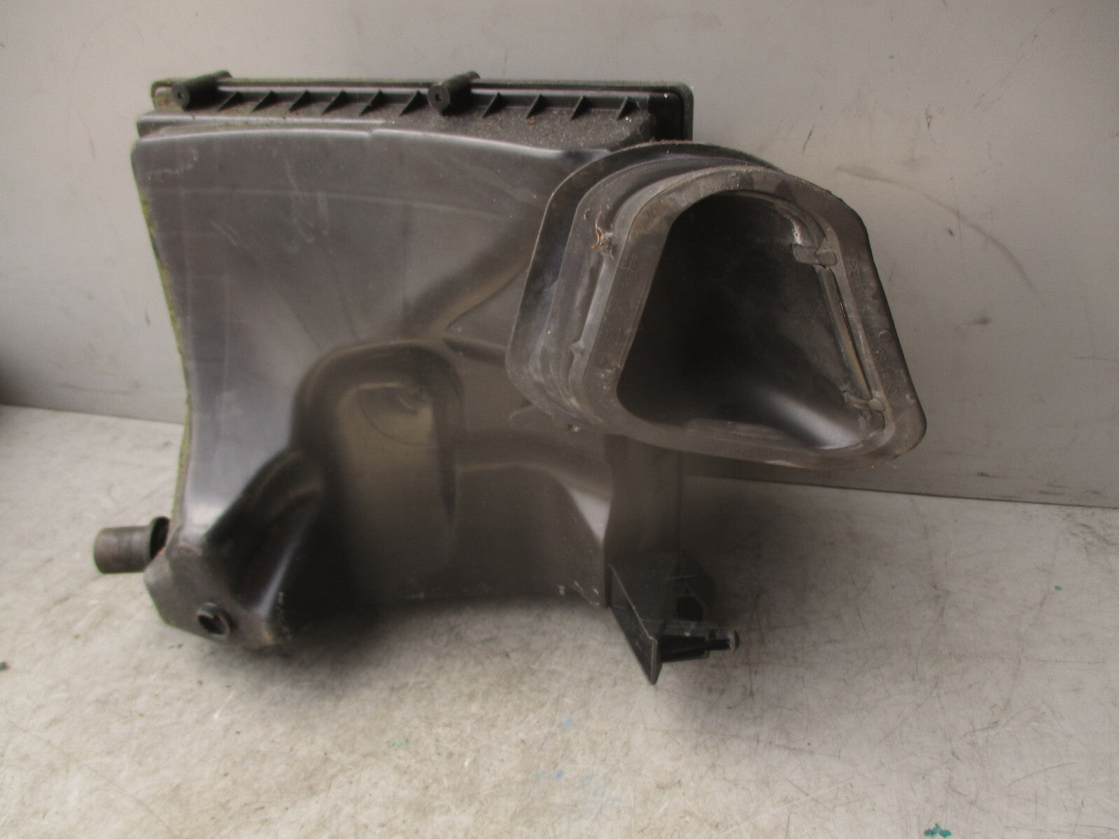 2014 VAUXHALL ZAFIRA C AIR FILTER HOUSING BOX 13311896