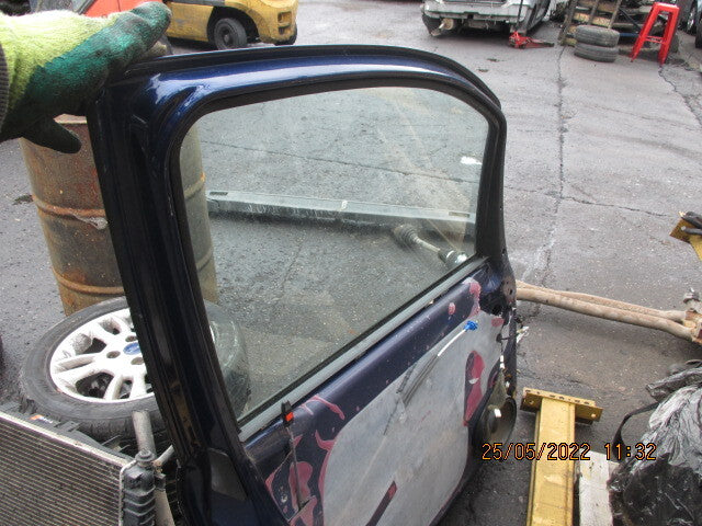 VAUXHALL ZAFIRA A 2004 NSF PASSENGER SIDE FRONT COMPLETE DOOR BLUE