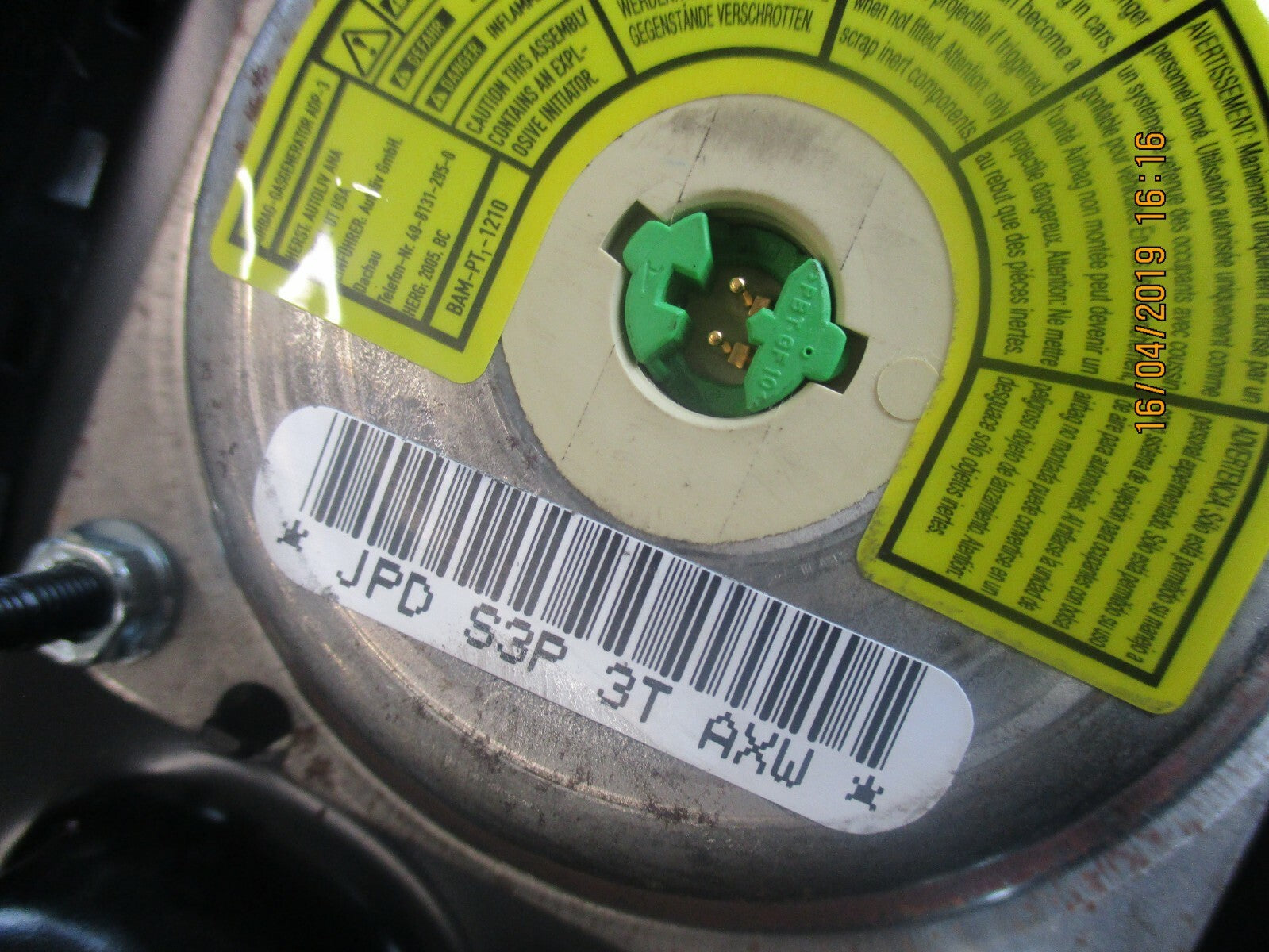 VAUXHALL CORSA C STEERING WHEEL AIRBAG 13188241