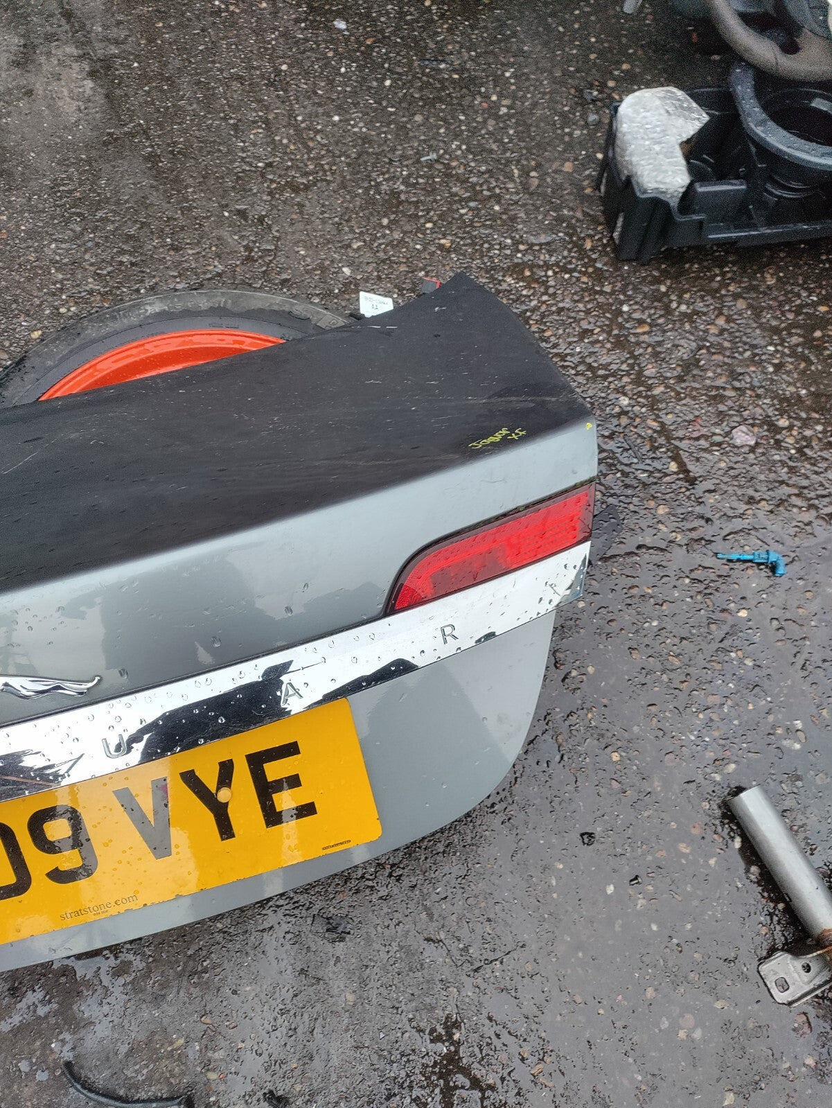 2009 JAGUAR XF X250 REAR TAILGATE BOOT-LID SILVER