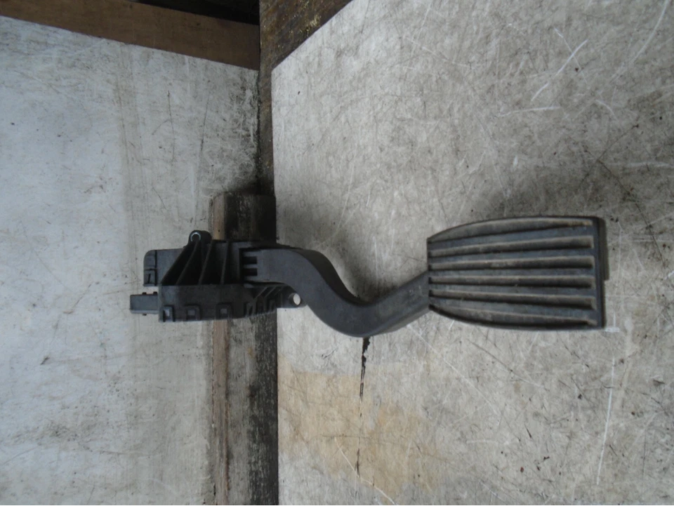 FIAT PUNTO MK3 2012 EVO ACCELERATOR THROTTLE PEDEL 50520961
