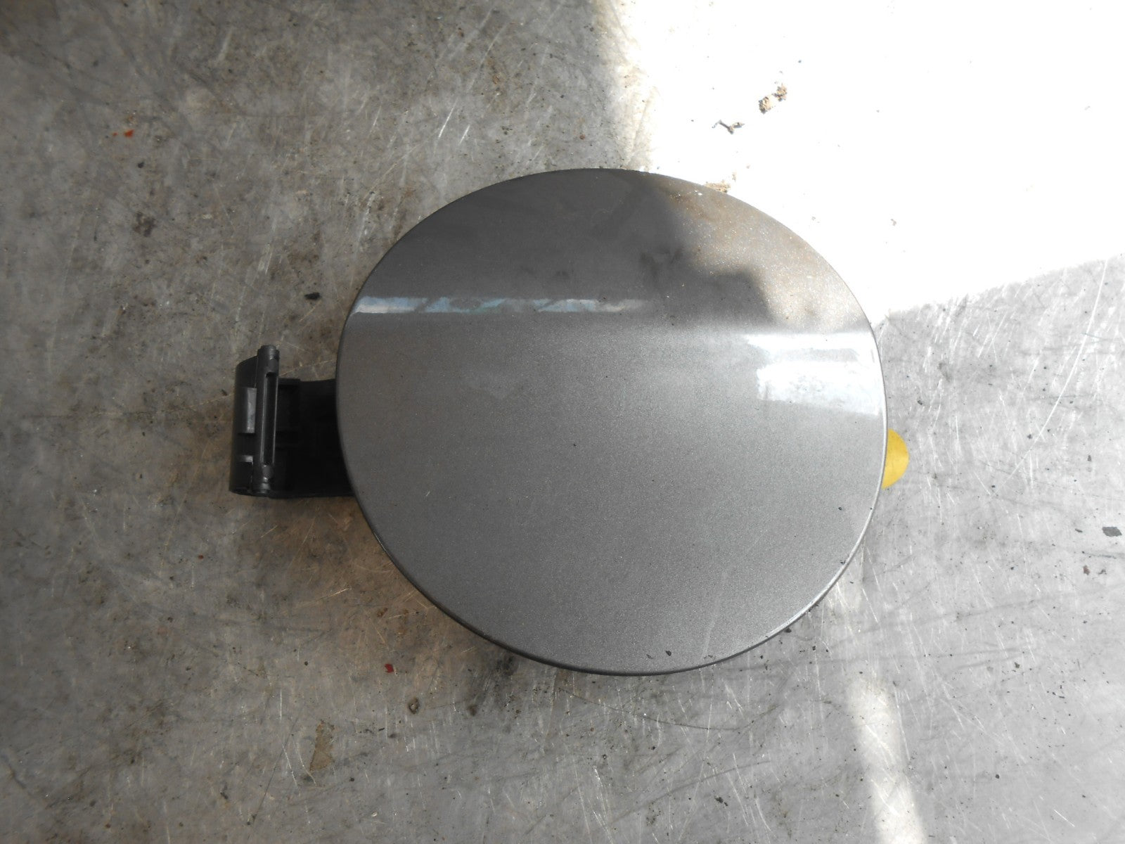 PEUGEOT 2008 2016 DIESEL FUEL FILLER FLAP COVER GREY 9677638680