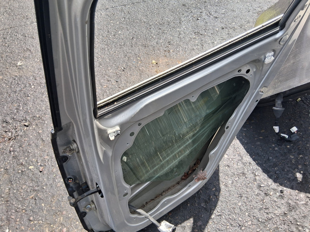 2016 VOLVO V40 D3 OSR DRIVER SIDE REAR RIGHT BARE DOOR SILVER