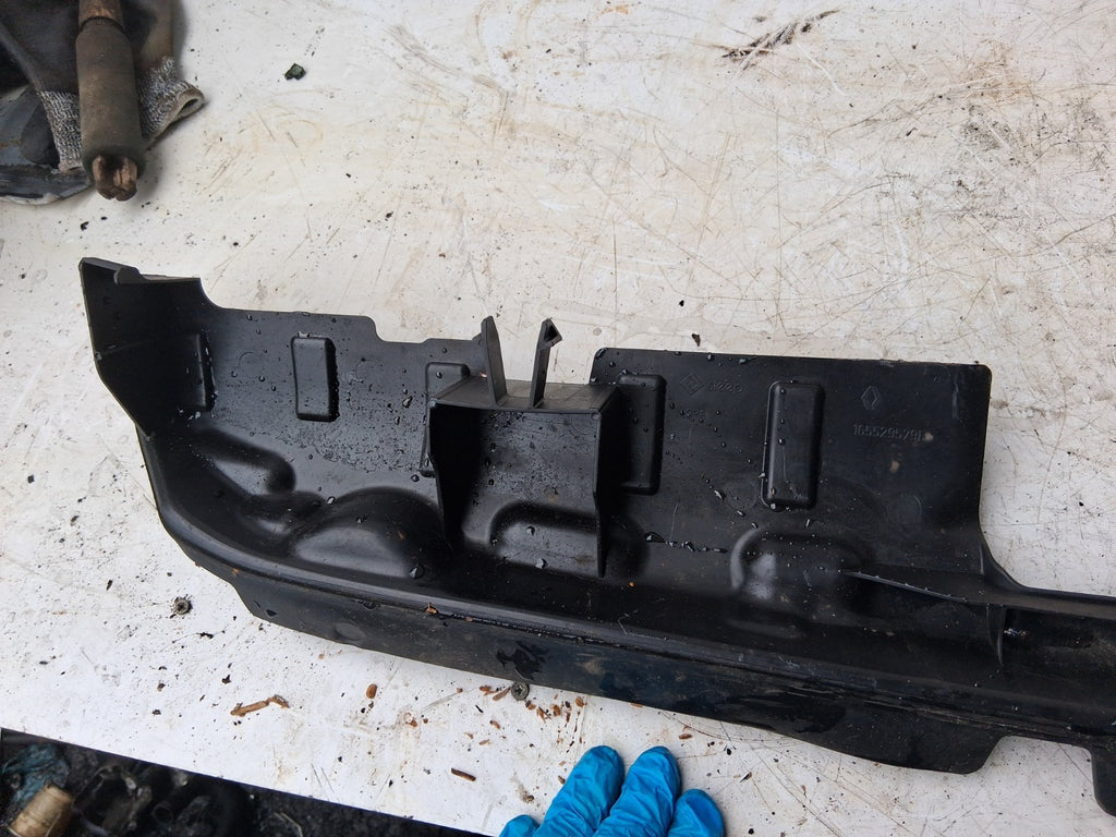 2024 RENAULT  TRAFIC MK3 AIR DEFELCTOR COOLING RAD FAN SUPPORT 165529579R