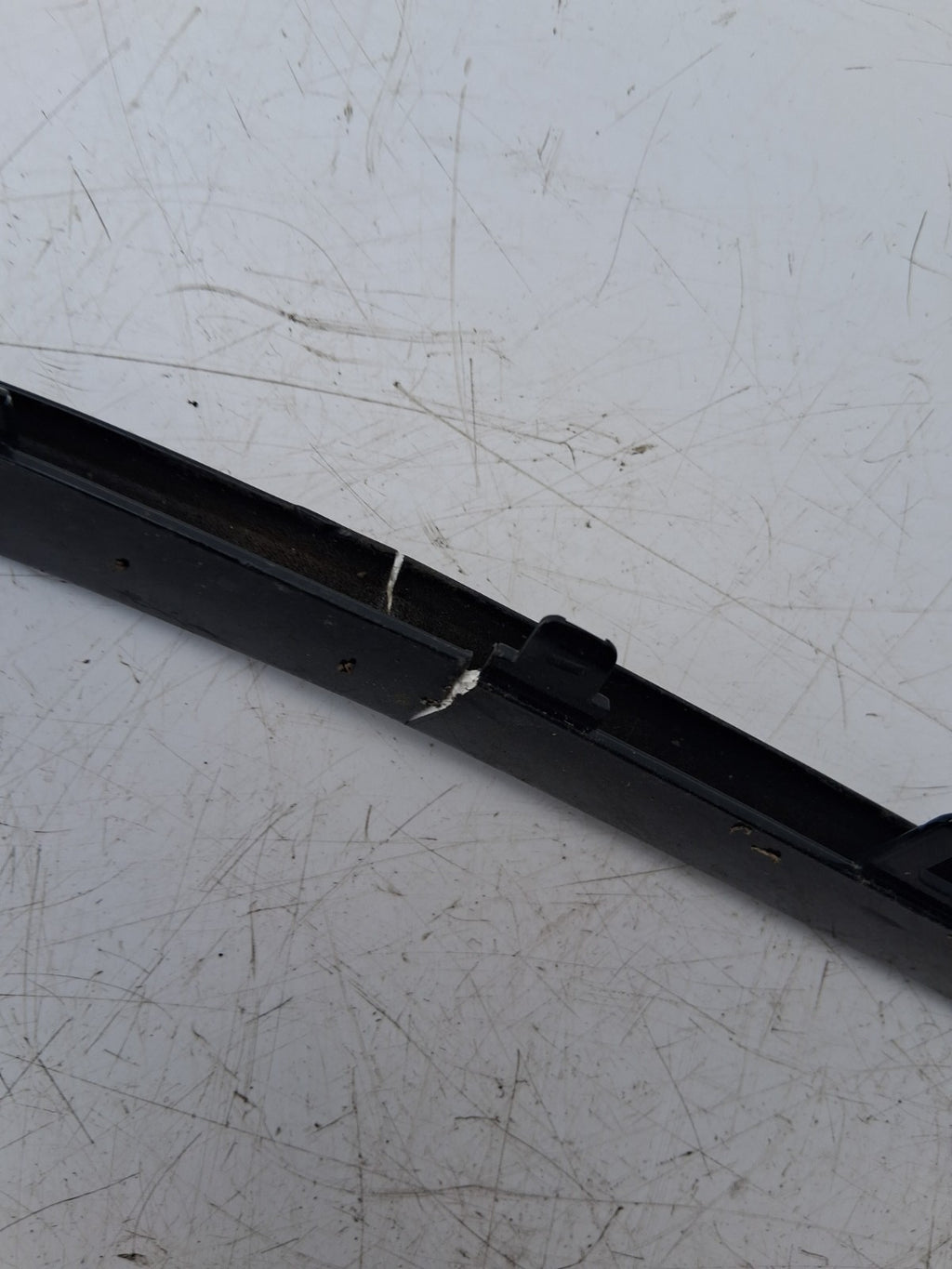 2023 BMW 2 SERIES FRONT GRILLE OUTER SURROUND TRIM