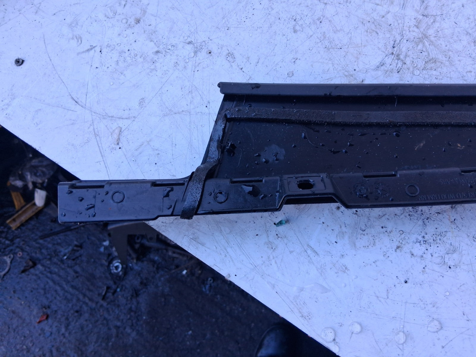 2018 VAUXHALL CROSSLAND X NSF PASSENGER SIDE FRONT LEFT DOOR TRIM 39123010