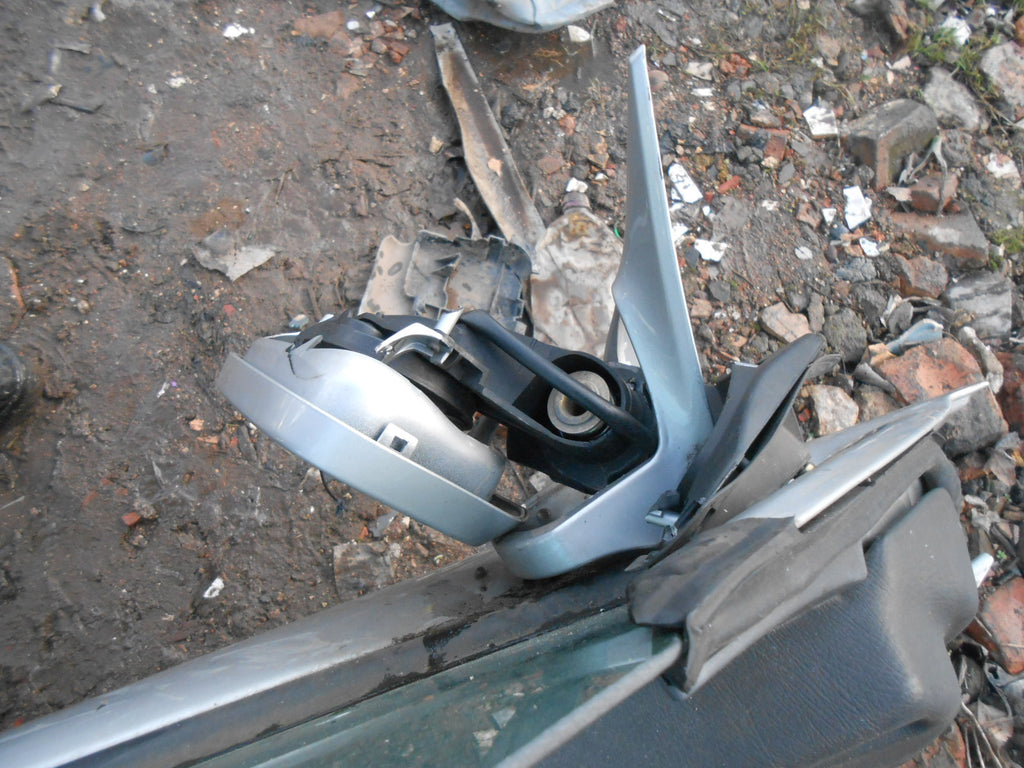 MERCEDES SLK R170 2001 SLK230 NS PASSENGER SIDE DOOR GLASS REGULATOR SILVER