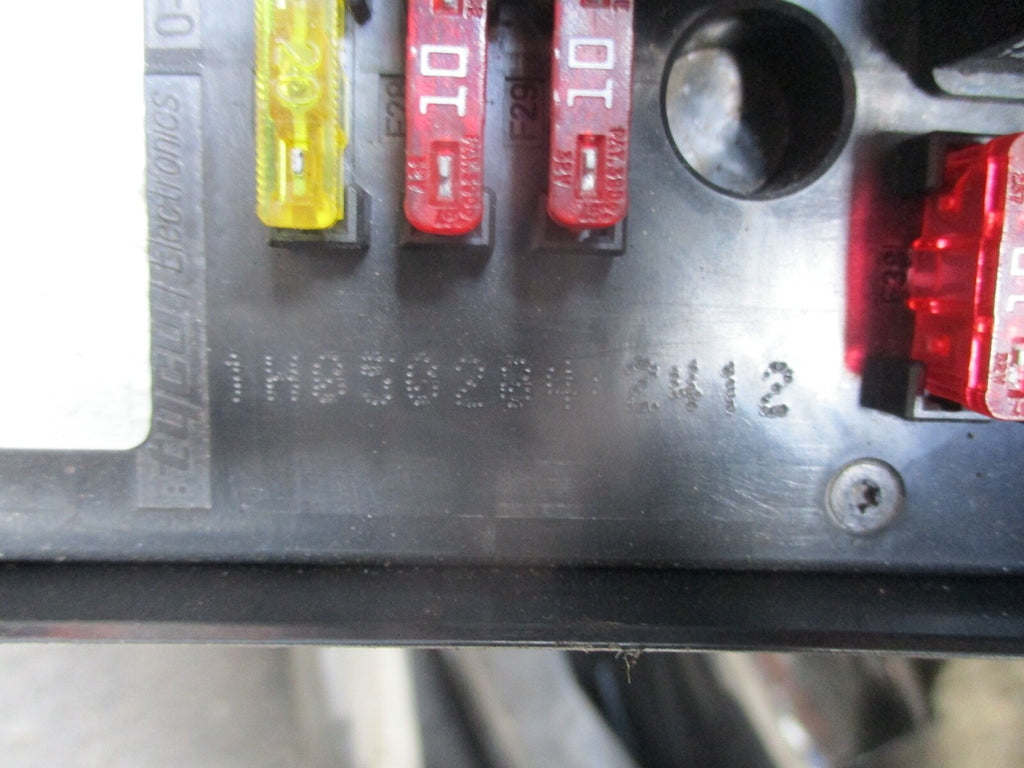 AUDI A4 B6 FUSE BOX RELAY UNT 191 906 383 C PA66 GF30