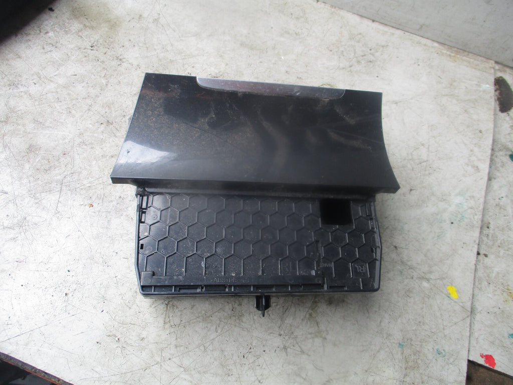 2017 VOLKSWAGEN GOLF FRONT CONSOLE ASHTRAY 5G2863391