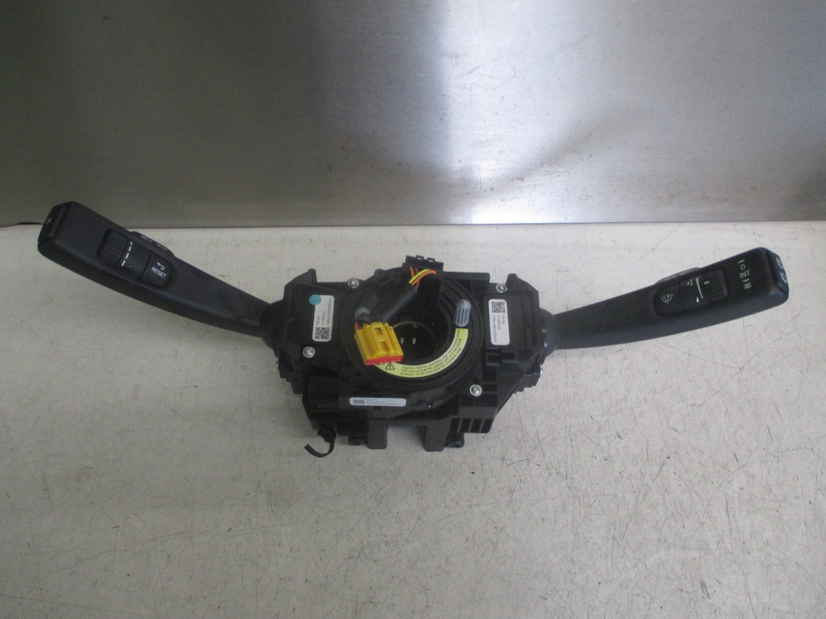 VOLVO V40 2014 WIPER INDICATOR STALK SWITCH SQUIB CONTROLS