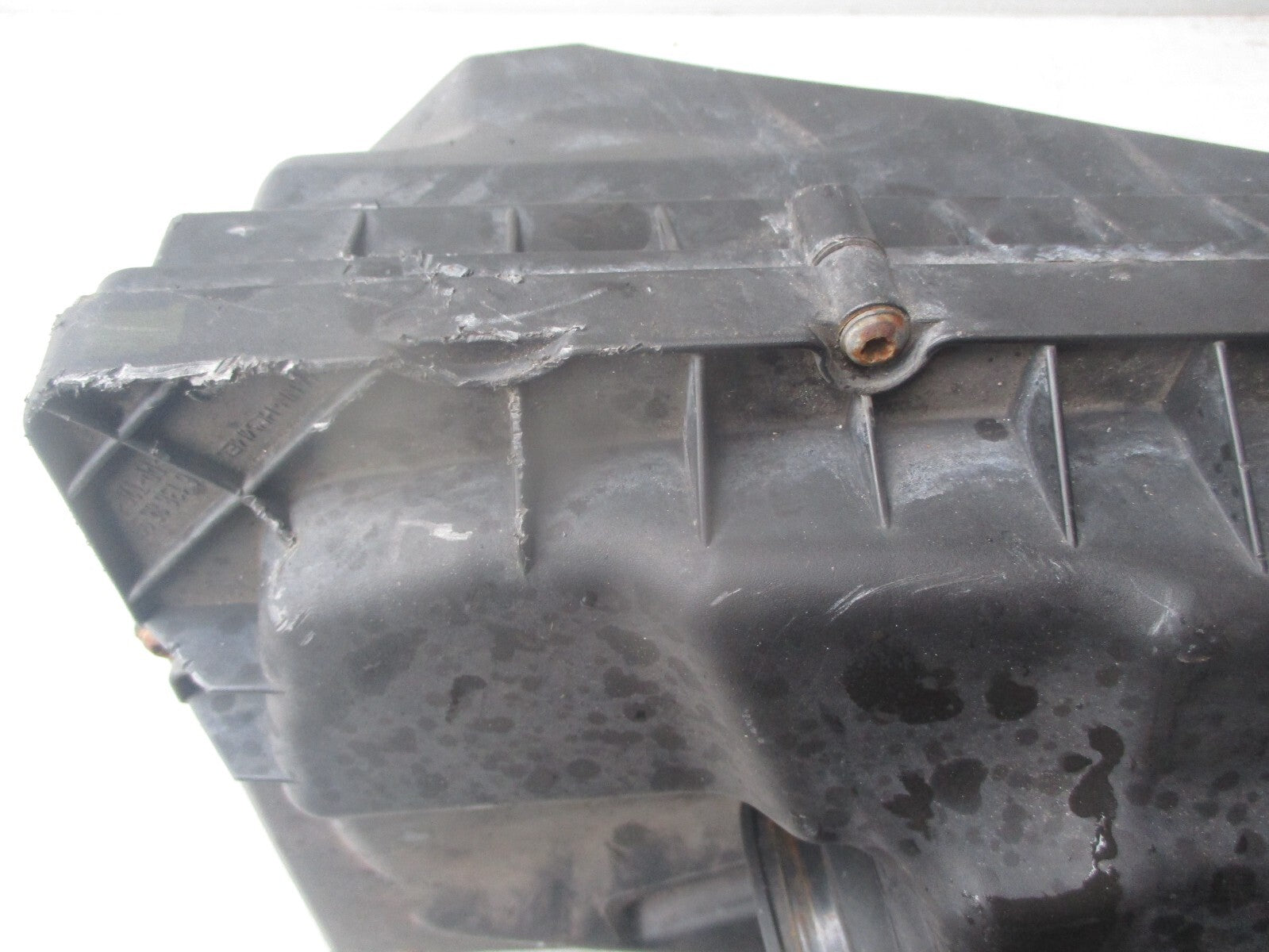 2014 VAUXHALL ZAFIRA B AIR FILTER HOUSING BOX 4613885960