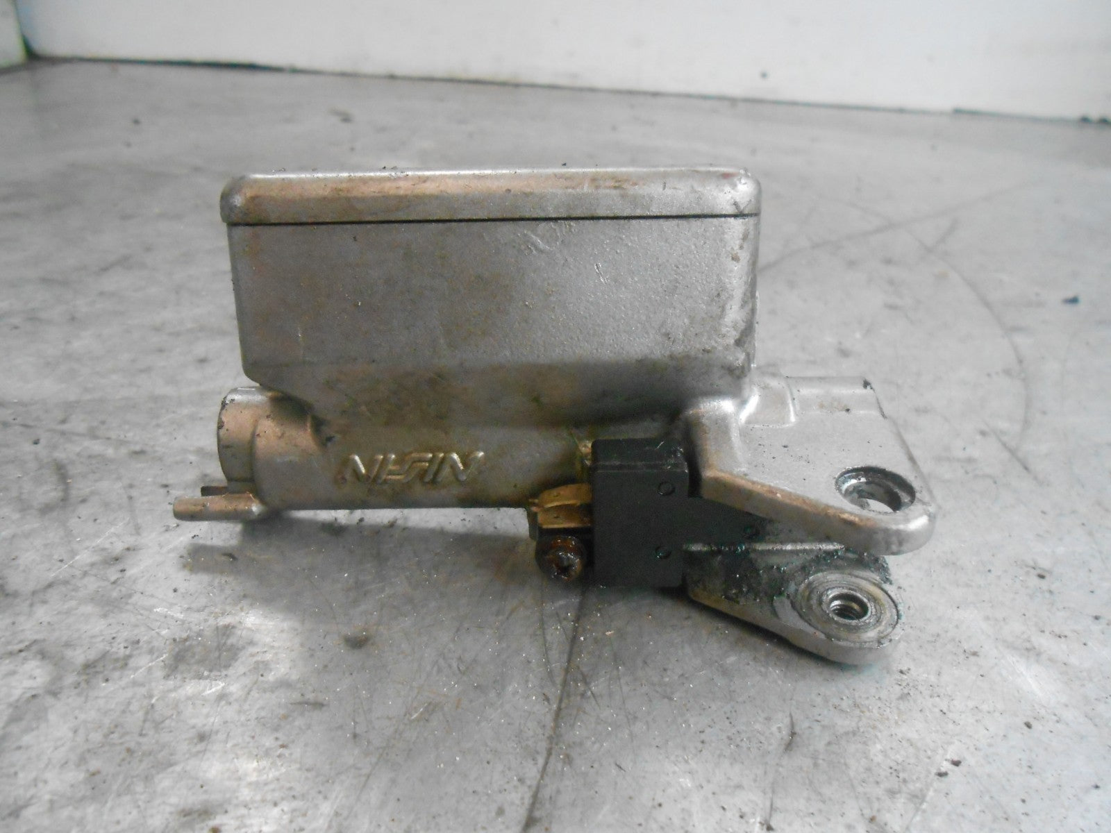 HONDA VFR800 FI RC46 1998 - 2001 NISSIN LH LEFT HAND BRAKE CYLINDER RESERVOIR