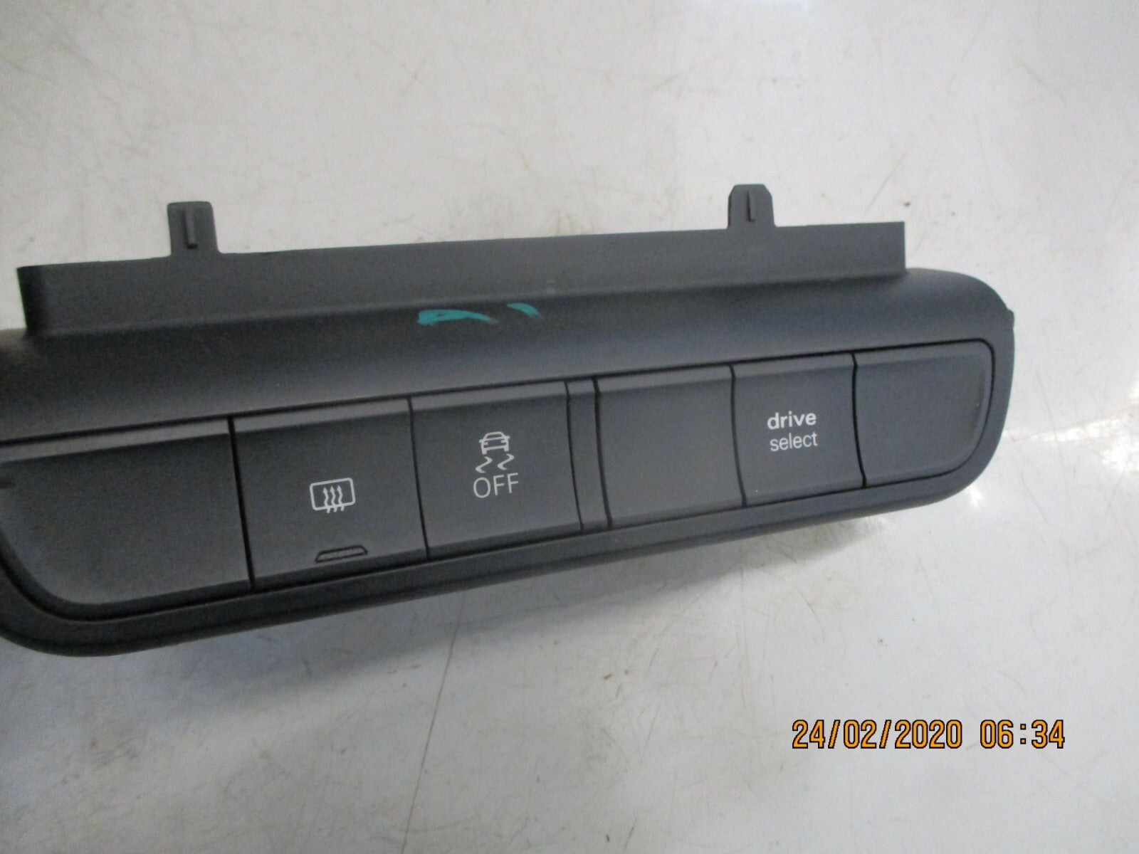 AUDI A1 MK1 8X 2017 MULTI DRIVE SELECT TRACTION CONTROL SWITCH PANEL 8X0959674L