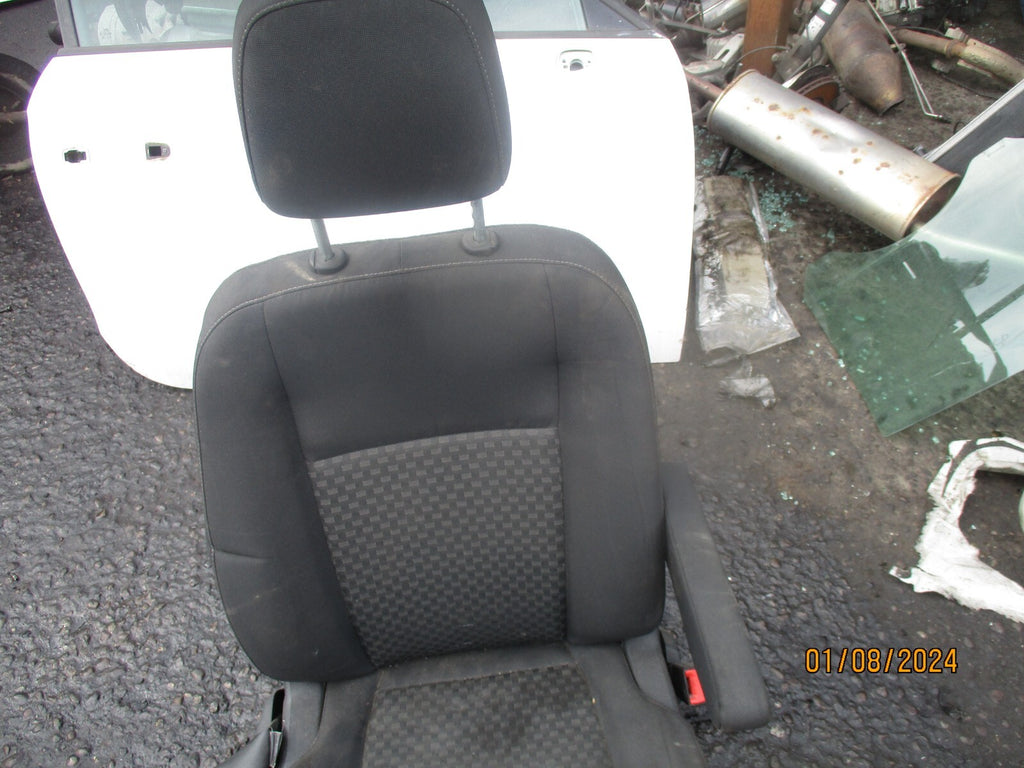 2021 FORD TRANSIT MK8 OSF DRIVER SIDE FRONT SEAT WITH ARMREST & BASE