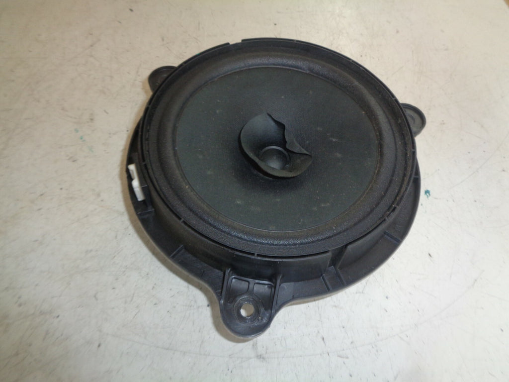 NISSAN X TRAIL MK3 FACELIFT 2019 NSR PASSENGER REAR DOOR BASS SPEAKER 281563SG0A