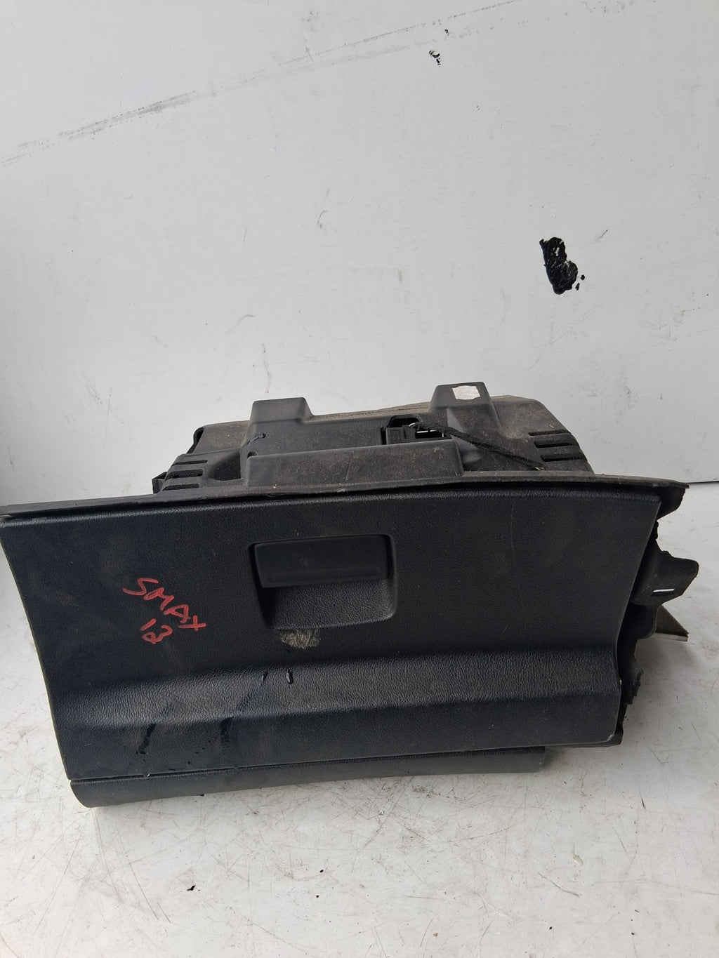 2013 FORD S MAX NSF PASSENGER NEAR LEFT GLOVE BOX STORAGE COMPARTMENT 9M21U05010
