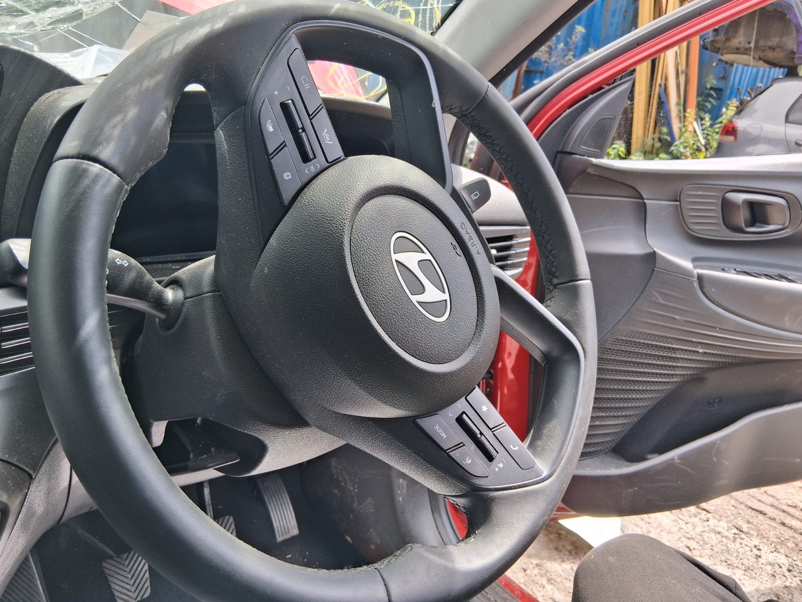 2026 HYUNDAI I20 MK3 MULTIFUNCTION LEATHER STEERING WHEEL