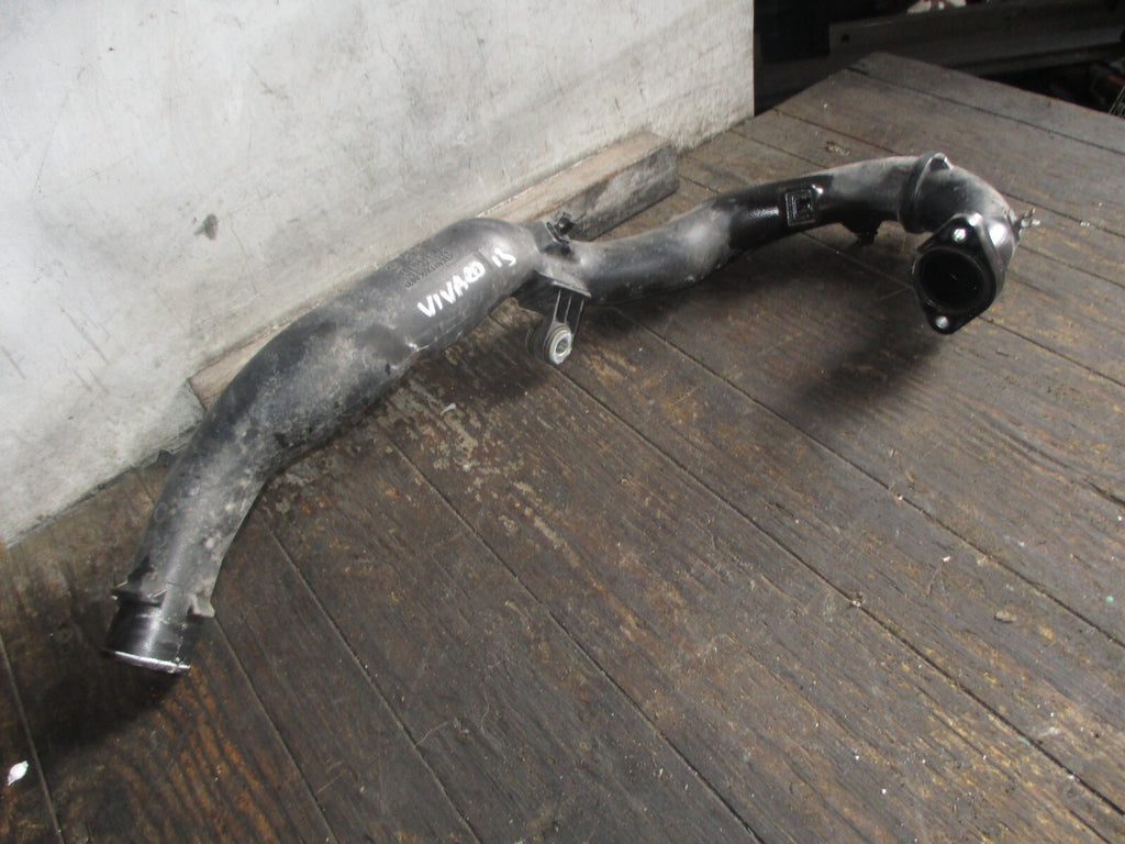 VAUXHALL VIVARO 2013 2.0 DIESEL TURBO AIR INTAKE PIPE HOSE 93861384
