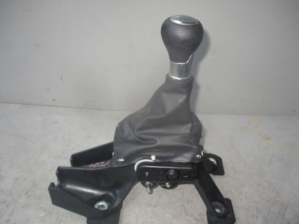 MAZDA 3 2020 2.0 PETROL MANUAL GEARSTICK SHIFTER BCKN46100A