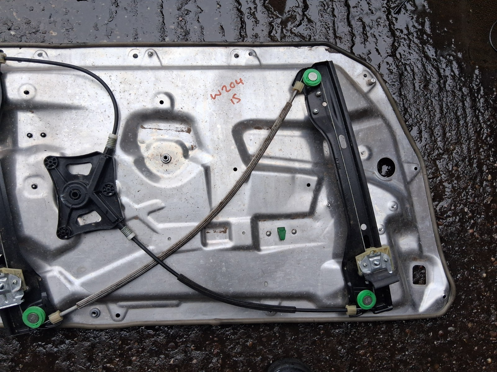 2015 MERCEDES BENZ C CLASS W204 OSF DRIVER SIDE FRONT WINDOW MOTOR REGULATOR