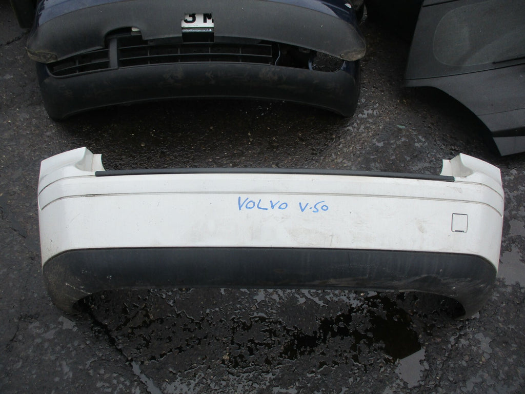 VOLVO V50 2006 COMPLETE REAR BUMPER WHITE