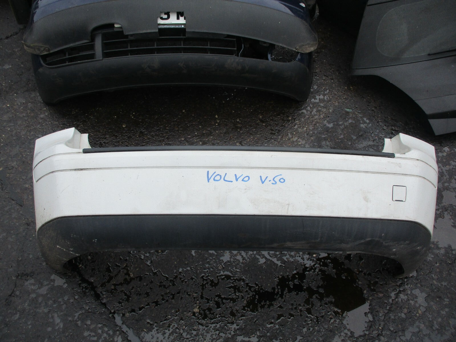 VOLVO V50 2006 COMPLETE REAR BUMPER WHITE