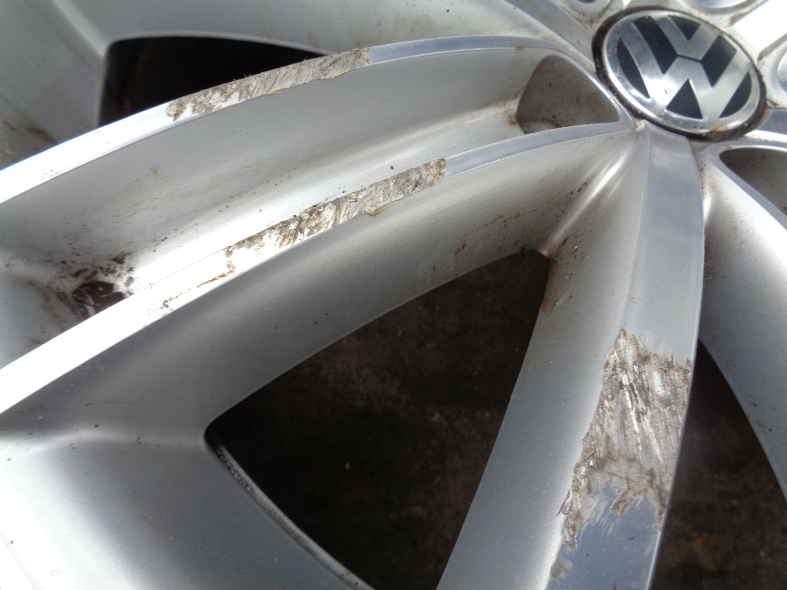 #1 VOLKSWAGEN VW TIGUAN 5N MK1 2016 NEW YORK ALUMINIUM ALLOY WHEEL TYRE 18 INCH