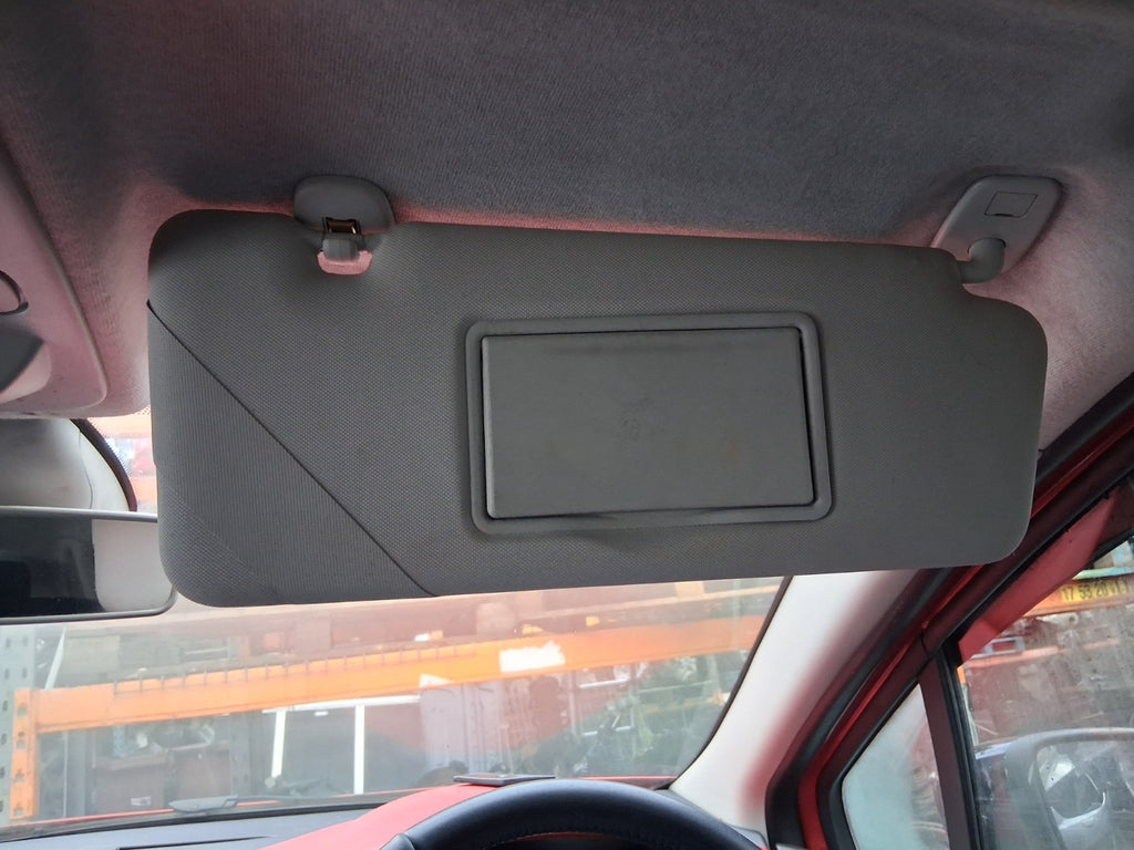 2013 RENAULT CLIO X98 MK4 OSF DRIVER SIDE FRONT RIGHT SUN VISOR SHADE