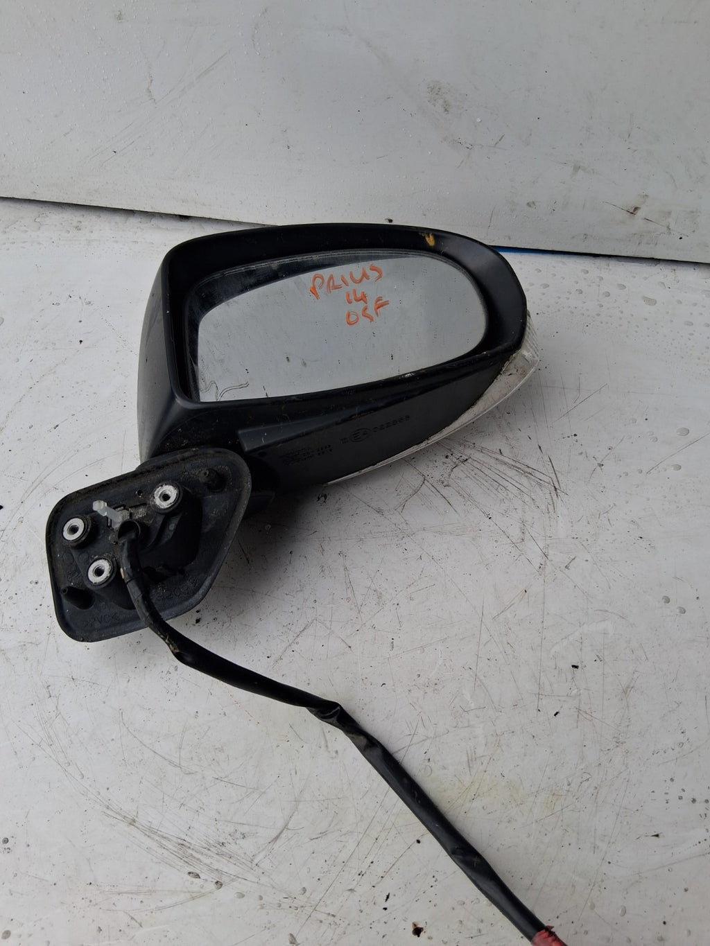 TOYOTA PRIUS MK3 2014 XW30 OSF DRIVER SIDE ELECTRIC POWERFOLD WING MIRROR