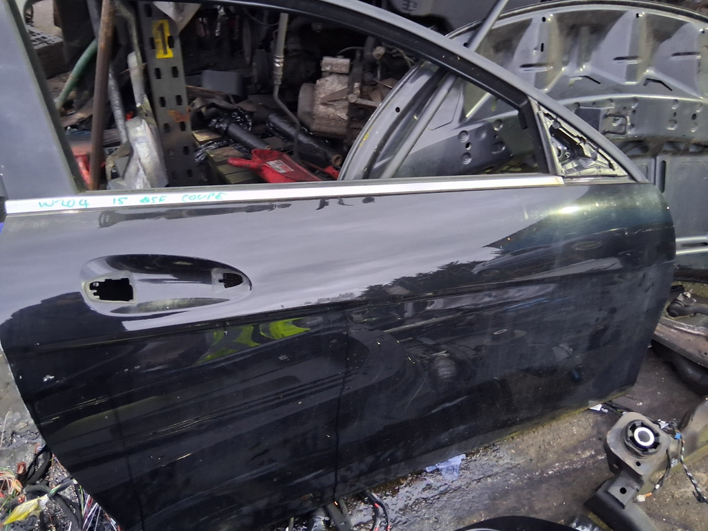 2015 MERCEDES W204 C CLASS COUPE OSF DRIVER SIDE FRONT RIGHT BARE DOOR BLACK