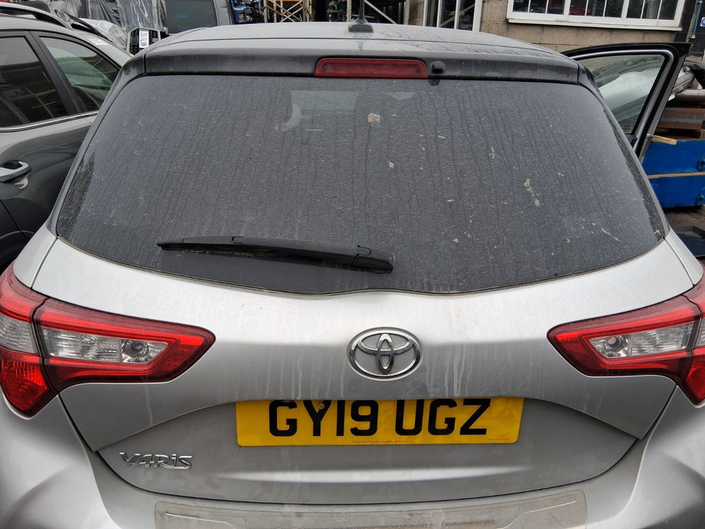 TOYOTA YARIS MK3 2019 5 DOOR REAR BARE TAILGATE BOOTLID SILVER 2SN