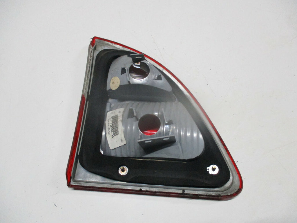 FORD GALAXY 2000 OSR DRIVER SIDE REAR INNER BOOT TAILGATE LIGHT YM2113A602AB