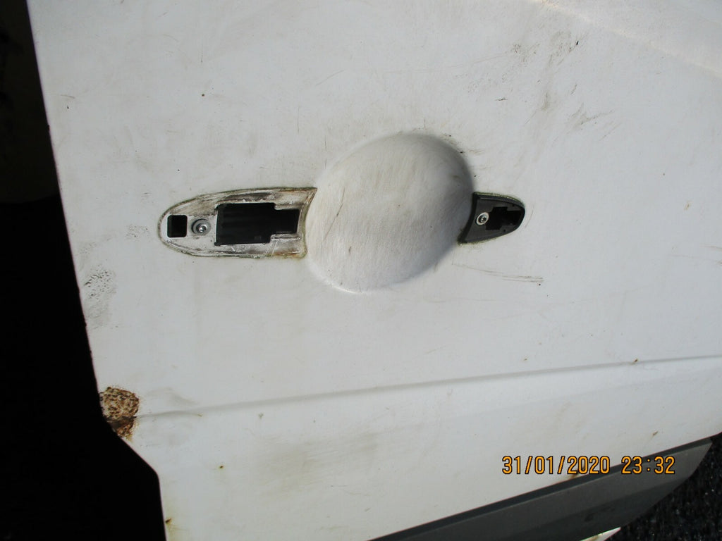 MERCEDES SPRINTER W906 2014 MK2 OSF DRIVER SIDE FRONT DOOR WHITE DAMAGED