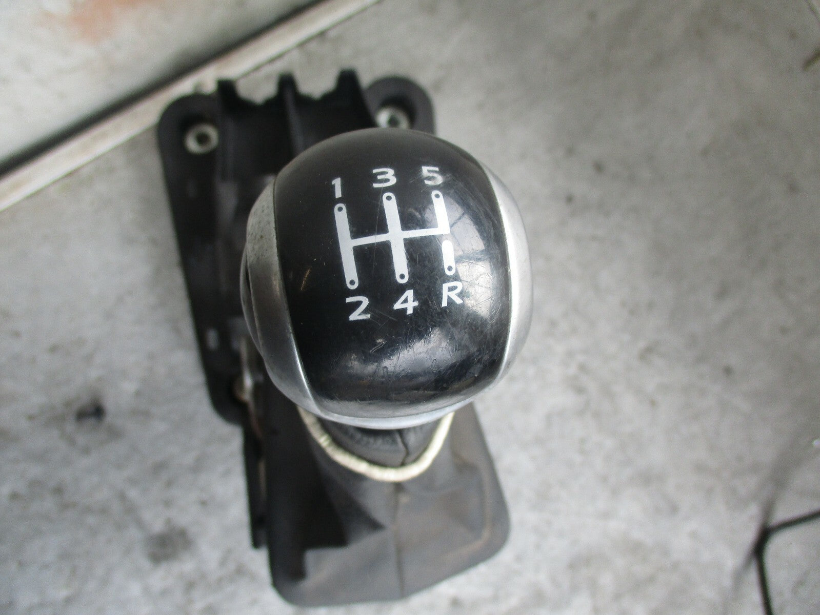 CITROEN DS3 2016 GEAR STICK & KNOB 5 SPEED 9808161780