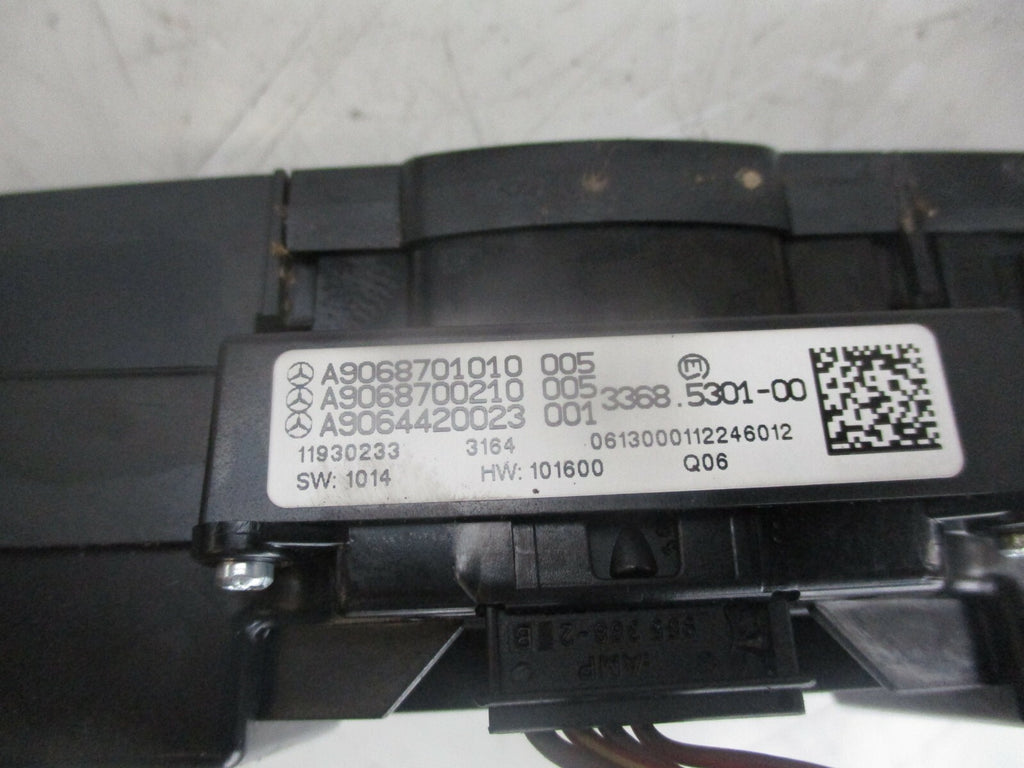 MERCEDES SPRINTER W906 MK2 CENTRE CONSOLE SWITCH HAZARD BUTTON PANEL A9068701010