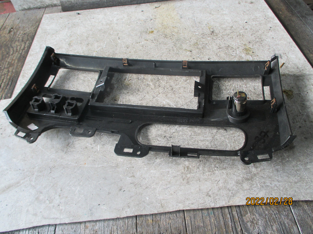 FORD TRANSIT MK7 2012 RADIO MOUNTING DASH CENTRE TRIM 6C11V047A04BW