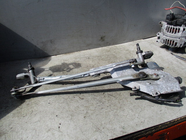 2016 FORD FIESTA MK7 FRONT WINDSCREEN WIPER MOTOR 88A611B571BB