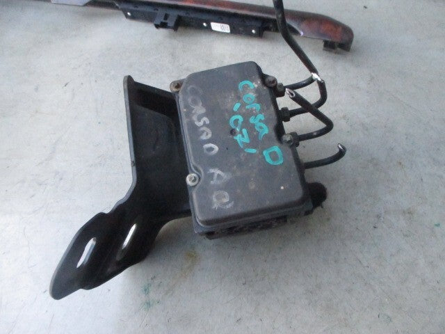 2007 VAUXHALL CORSA D TOP ENGINE MOUNT SUPPORT BRACKET 329510614