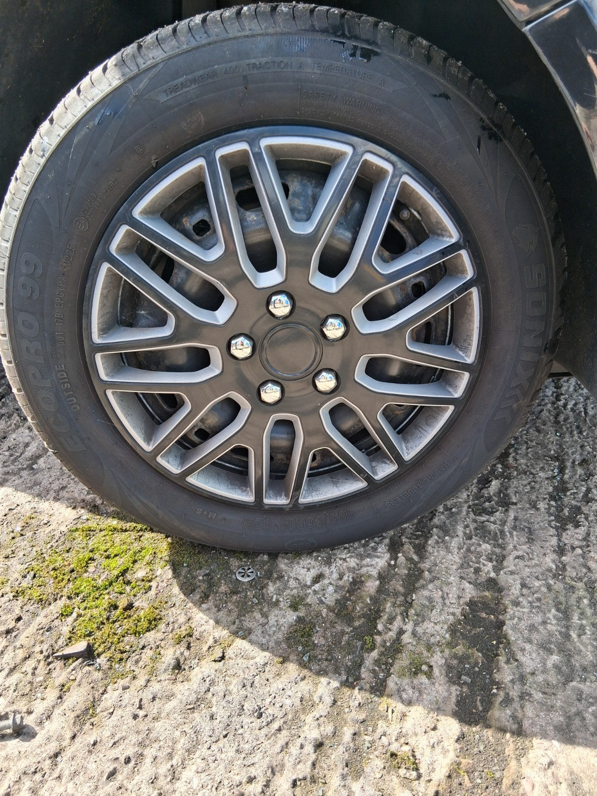 2011 VW VOLKSWAGEN FOX 3 DOOR 14 INCH ALLOY WHEEL WITH TYRE 185/60R14
