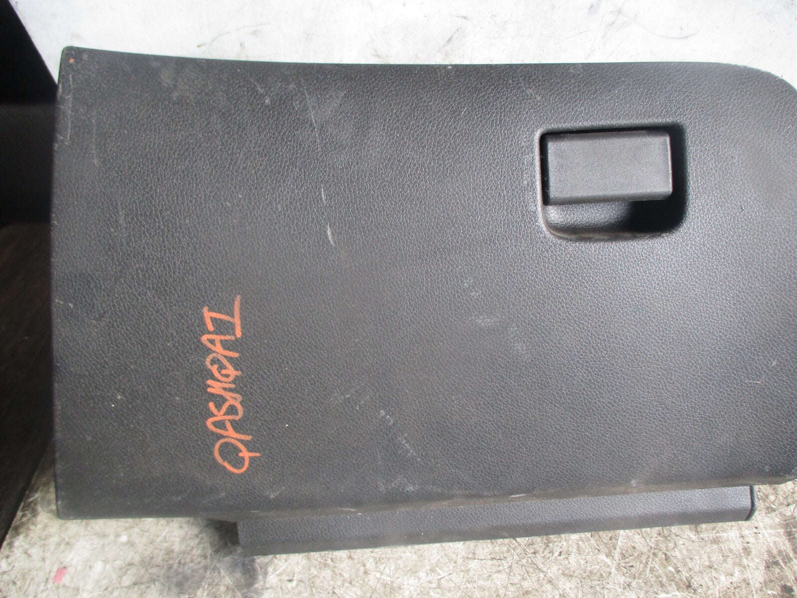 NISSAN QASHQUI J11 2021 MK3 NS PASSENGER SIDE GLOVEBOX STORAGE COMPARTMENT