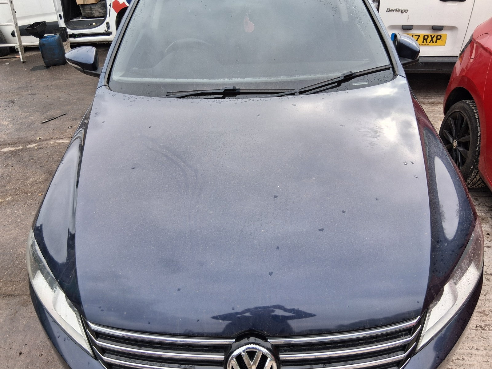 2014 VW VOLKSWAGEN PASSAT B7 SALOON FRONT BONNET HOOD PANEL BLUE