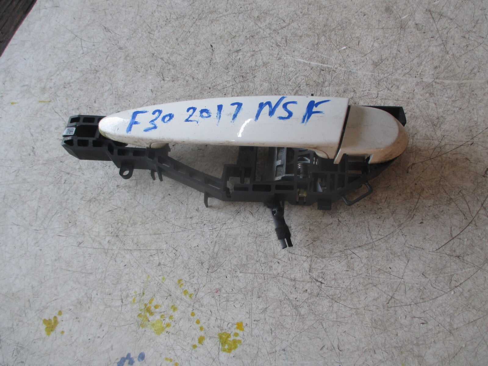 BMW F30 3 SERIES 2017 NSF PASSENGER SIDE FRONT DOOR HANDLE