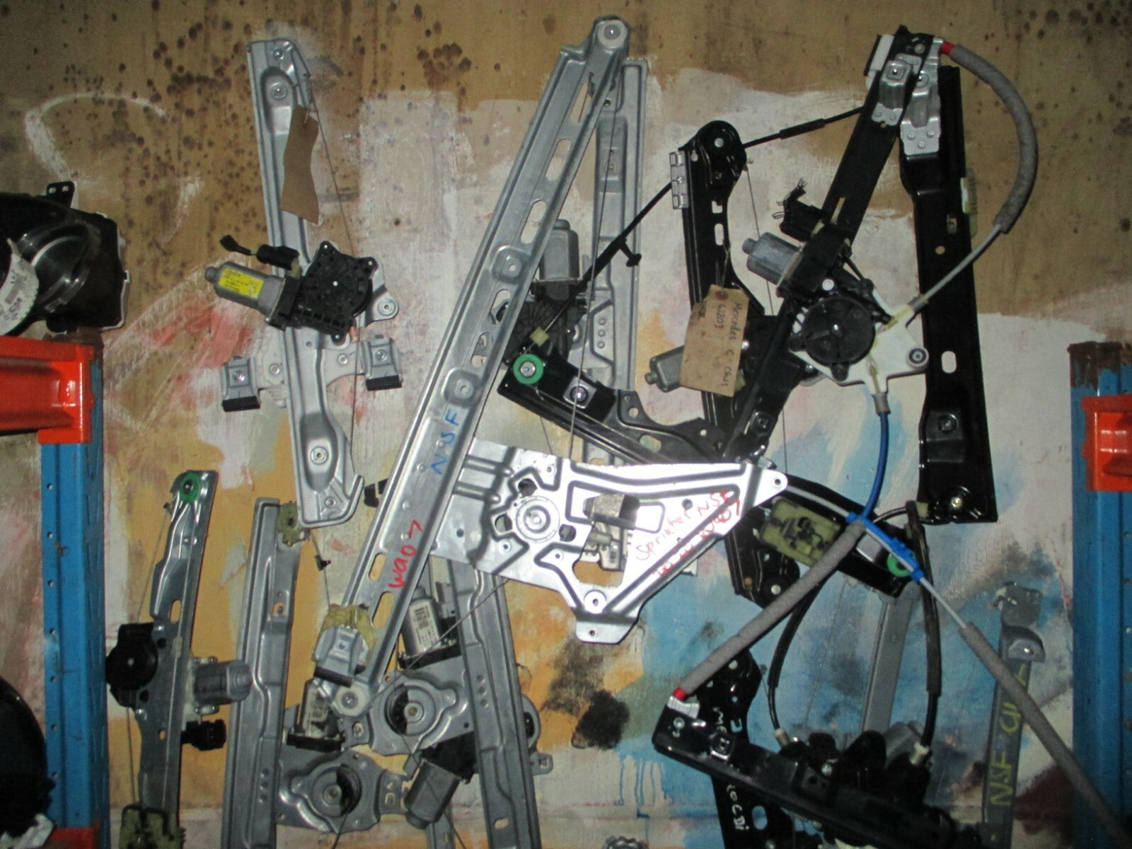 MERCEDES BENZ SPRINTER 2020 W907 FRONT PASSENGER DOOR WINDOW MOTOR REGULATOR