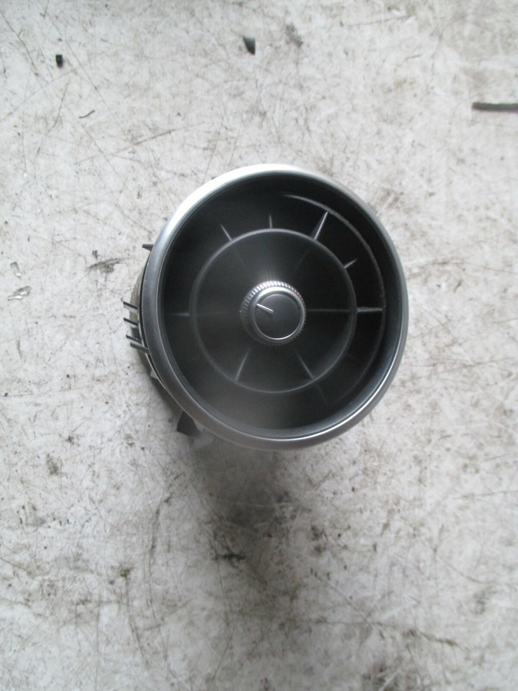 AUDI A1 2015 8X OSF FRONT DRIVER SIDE DASHBOARD AIR VENT 8X2820902