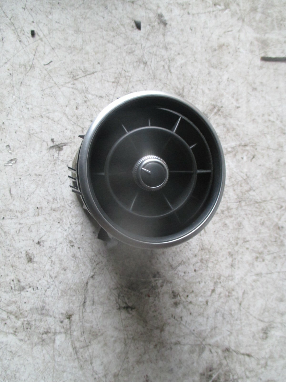 AUDI A1 2015 8X OSF FRONT DRIVER SIDE DASHBOARD AIR VENT 8X2820902