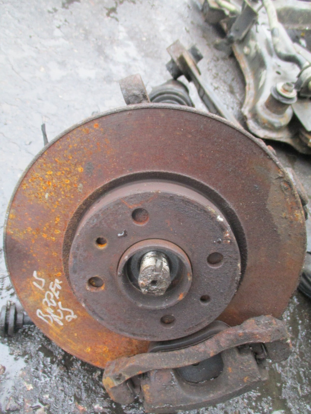 2015 PEUGEOT BIPPER 1.3 DIESEL NSF PASSENGER SIDE HUB, DRIVE SHAFT & WISH BONE