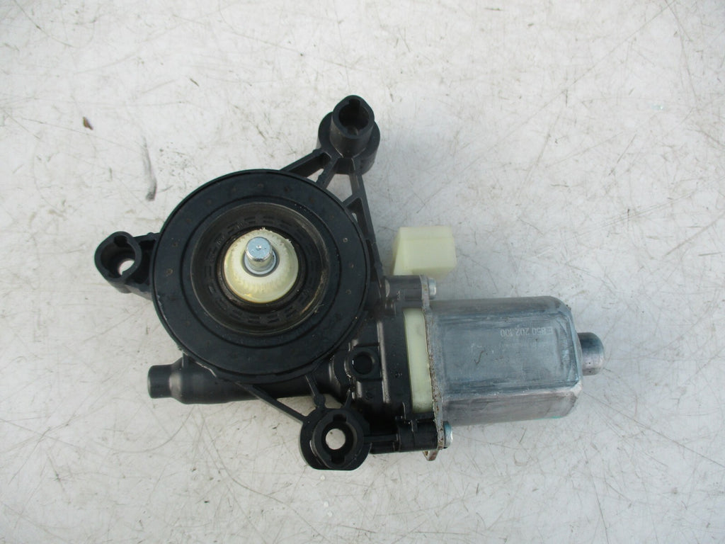 AUDI A3 8V S LINE 2017 NSF PASSENGER SIDE FRONT WINDOW MOTOR ONLY 5Q0959802B