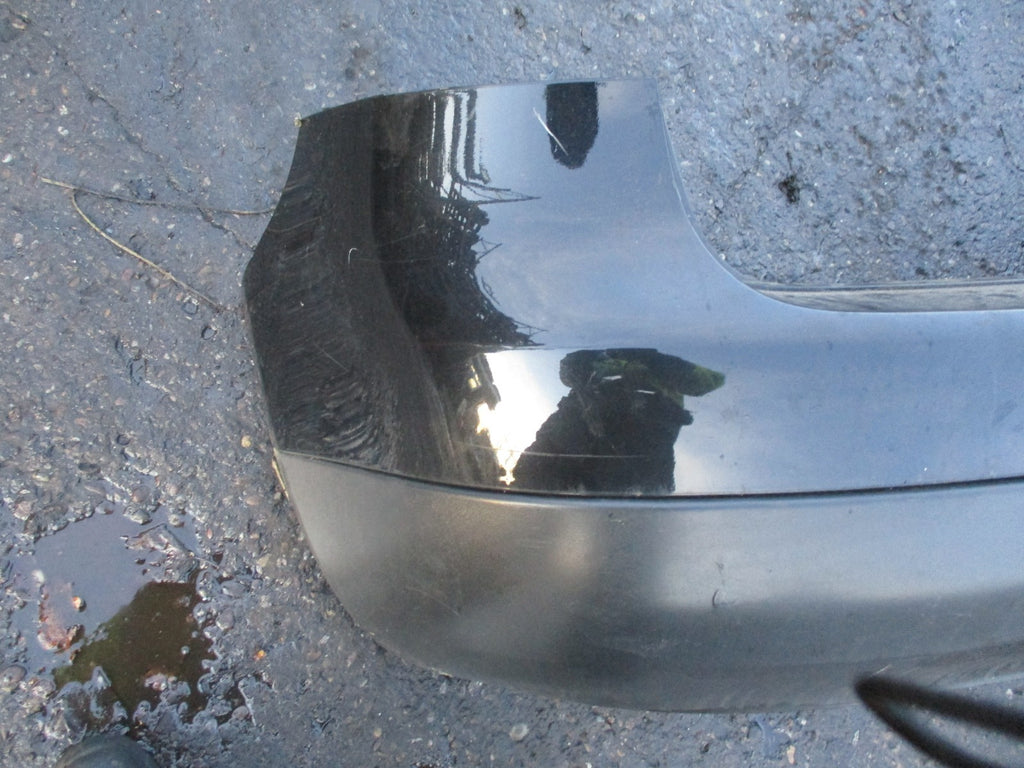 VOLKSWAGEN GOLF MK5 REAR BUMPER COMPLETE BLACK