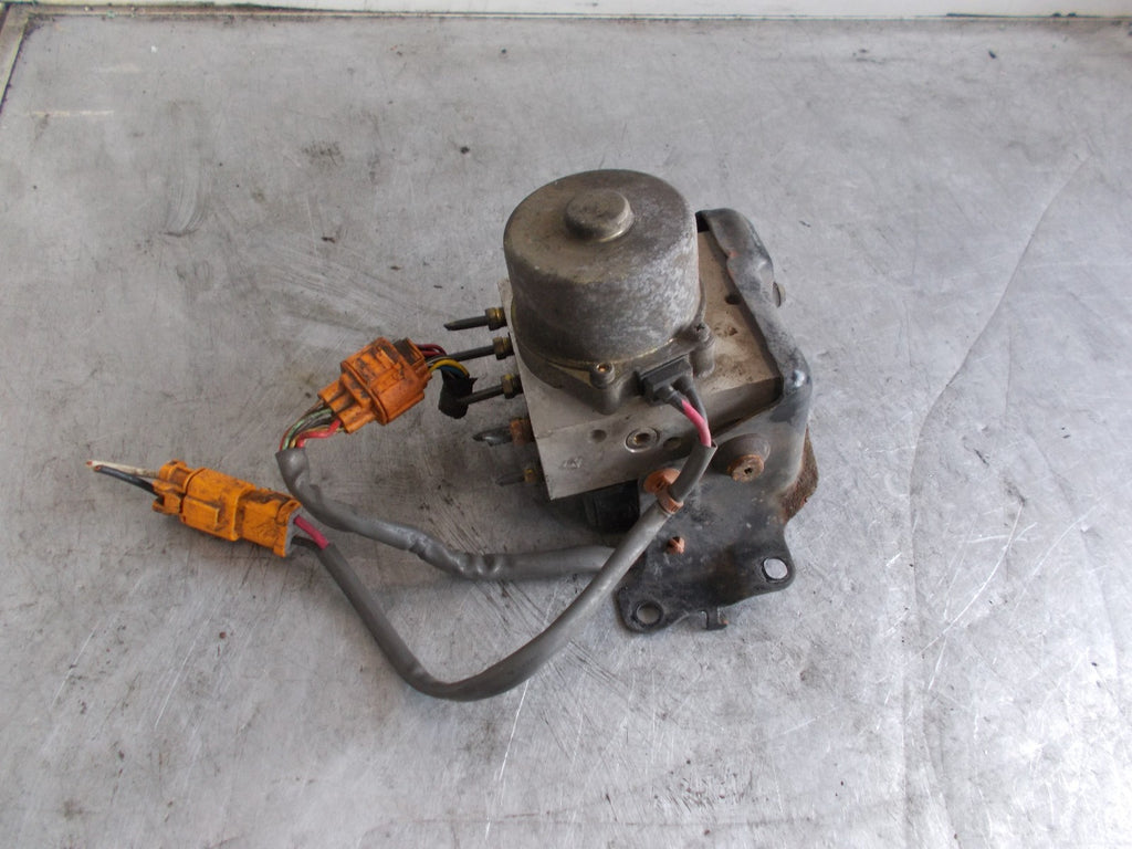 HONDA CRV MK1 2001 ABS PUMP & CONTROL MODULE A4044001056